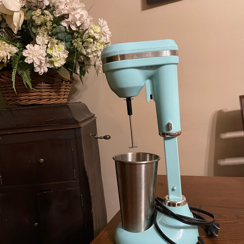 Mint green mixer